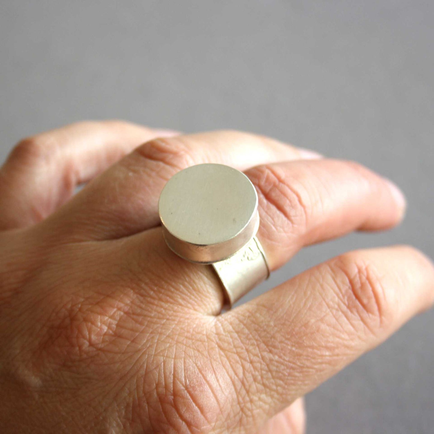 Ring 925 Sterling silver hollow mounted size 59