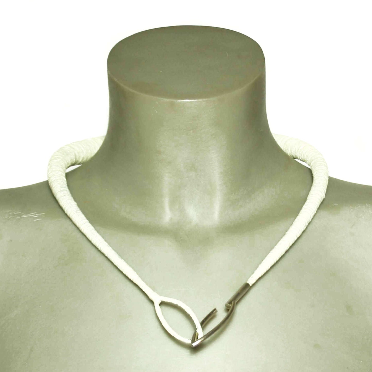 Textile Choker Yarn Resin 925 Silver Champagne