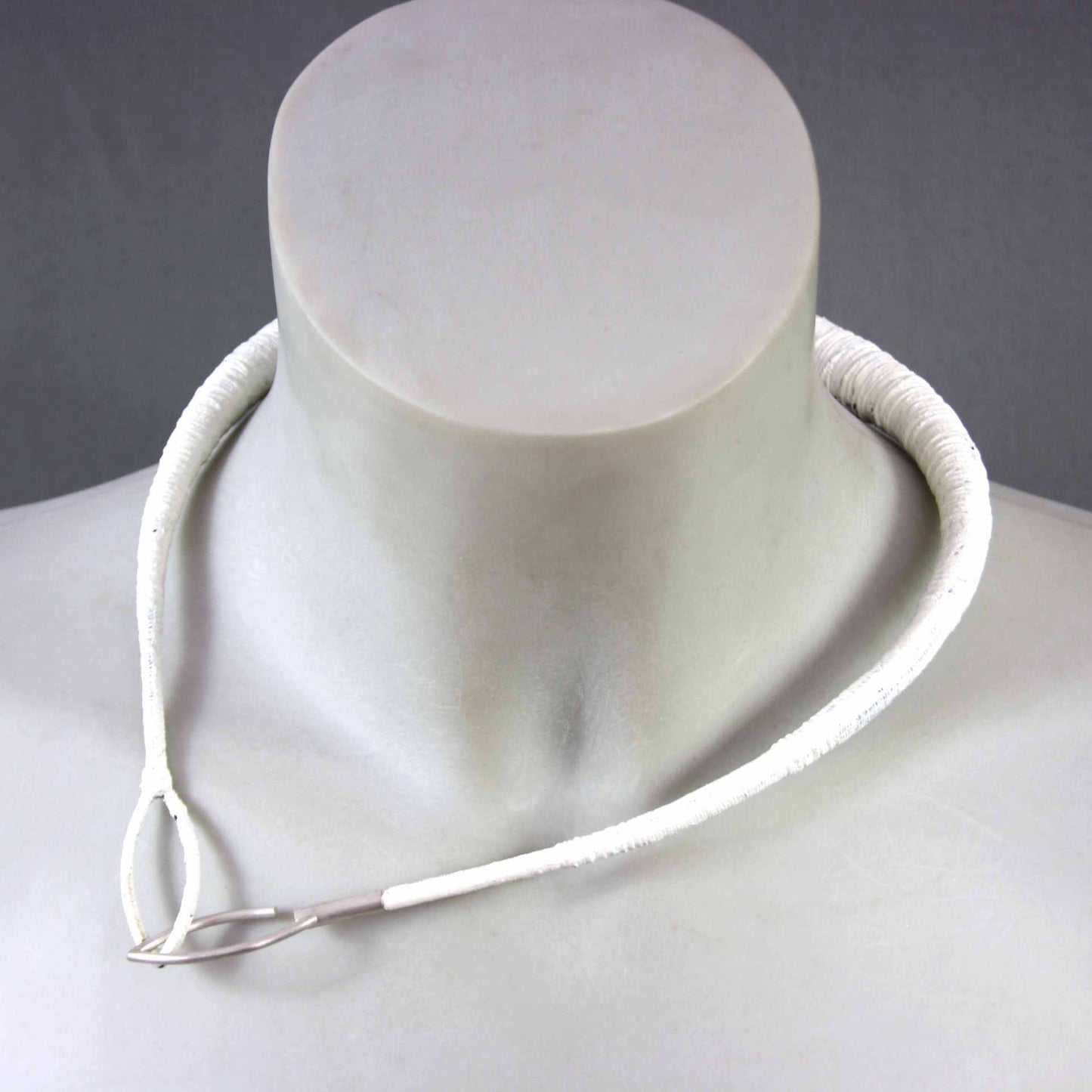 Textile Choker Yarn Resin 925 Silver Champagne