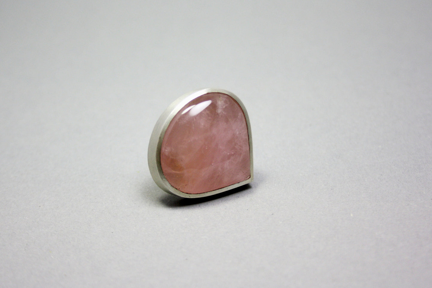 Ring 925 silver with rose quartz size. 55