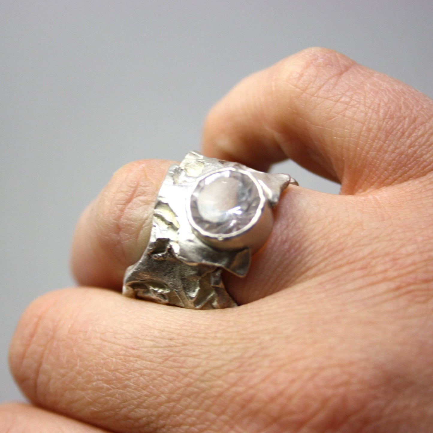 Ring 925 silver with rock crystal size. 54
