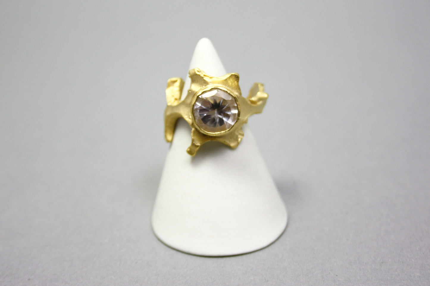 Ring 925 silver gold-plated with rock crystal size. 57