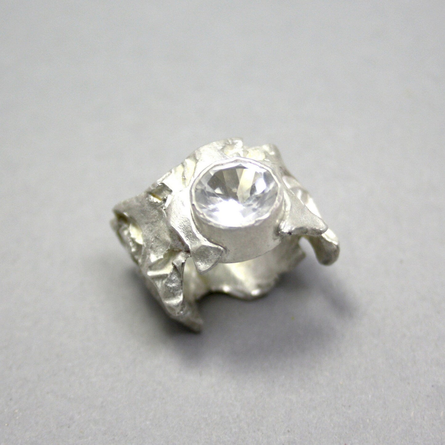 Ring 925 silver with rock crystal size. 54