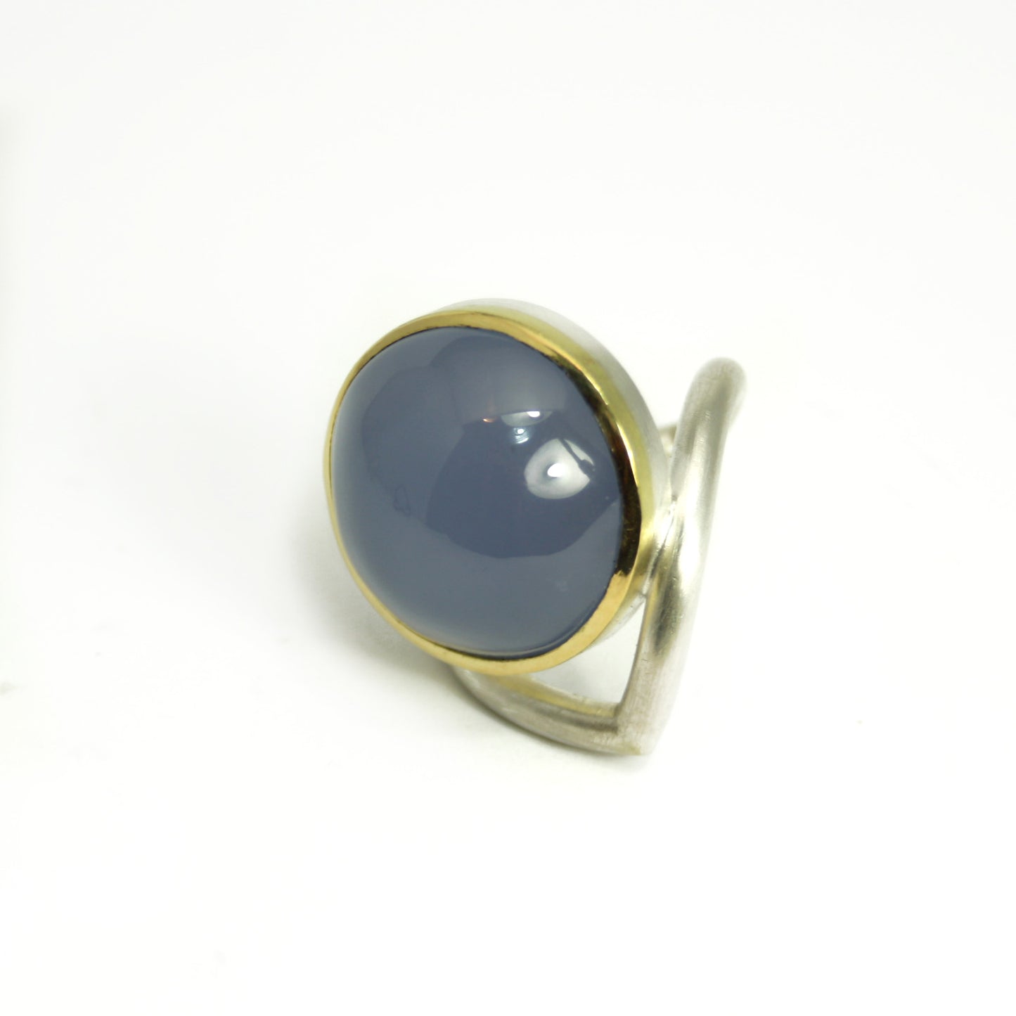 Ring 750 gold 925 silver with chalcedony size. 57